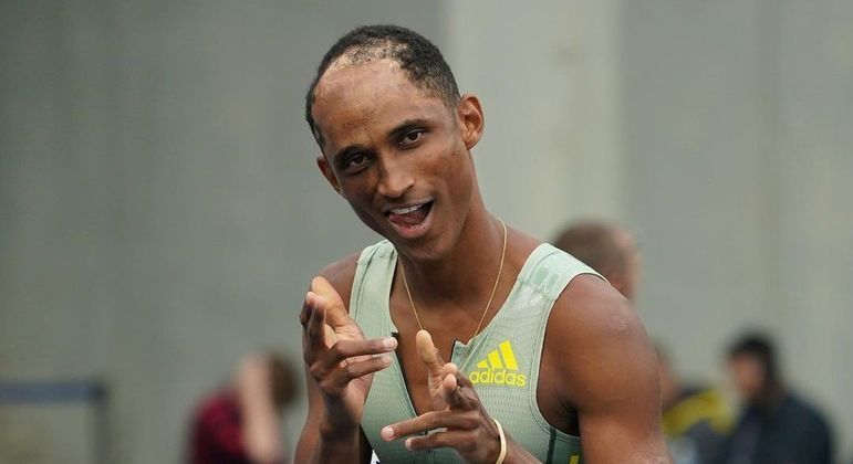 Em  2022, Alison dos Santos foi campeão mundial dos 400m com barreiras