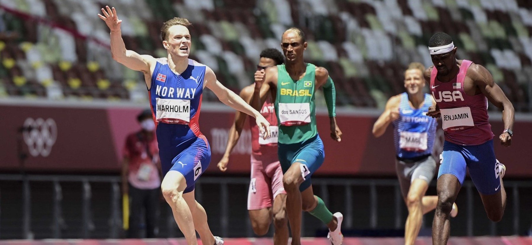 Alison dos Santos foi medalha de bronze nos 400 m com barreiras