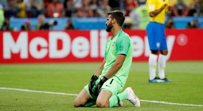 Alisson exalta sucesso dos goleiros brasileiros às vésperas da Copa, seleção brasileira