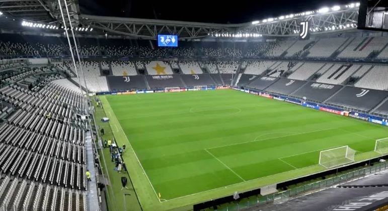 Allianz Stadium (Juventus) - O Juventus Stadium é mais um que carrega o nome da empresa de seguros e, segundo o portal 'Sports ProMedia', renderá cerca de 103 milhões de euros (R$ 638 milhões) ao clube italiano até 2030