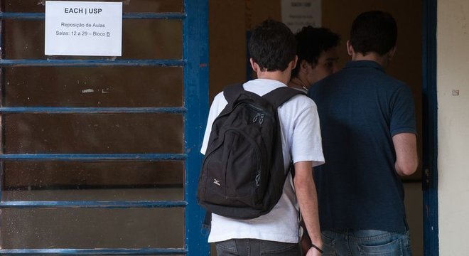 Para juíza, o governo precisa apresentar estudo "técnico e minucioso" para garantir que bloqueio não interferirá na continuidade das atividades acadêmicas