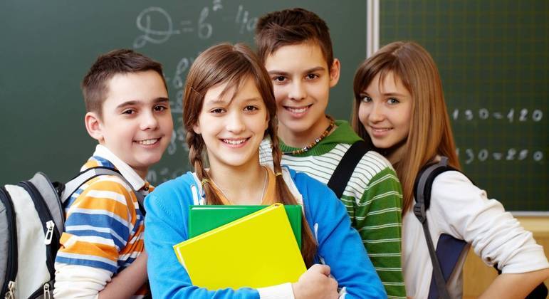 Concurso de redação premia alunos de escola pública com até R$ 1500 – Notícias