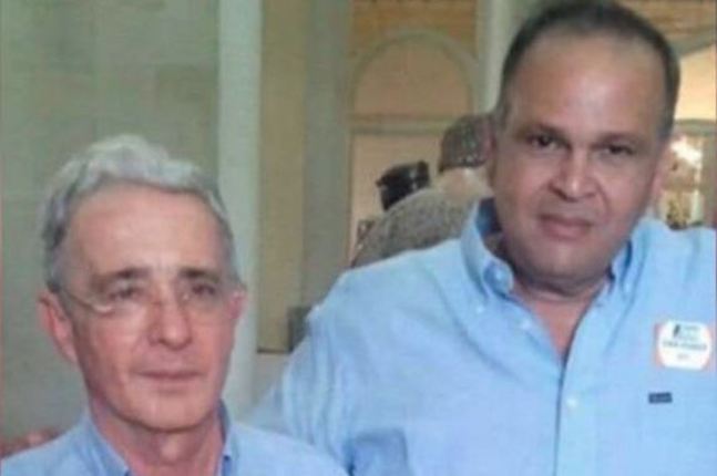 lvaro Uribe e Jose Guillermo ee Hernndez