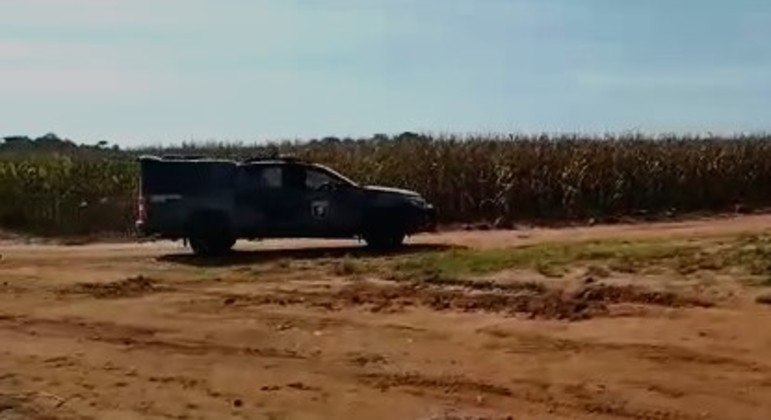 Polícia Militar faz reintegração de posse em Amambai (MS)