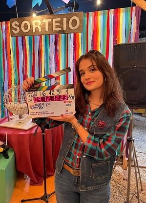 Amanda Azevedo, a Luiza em "De Volta aos 15" 