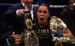 Amanda Nunes é a primeira mulher do UFC a conquistar dois cinturões, o primeiro em 2016 contra Miesha Tate e o segundo em 2018, contra a brasileira Cris Cyborg