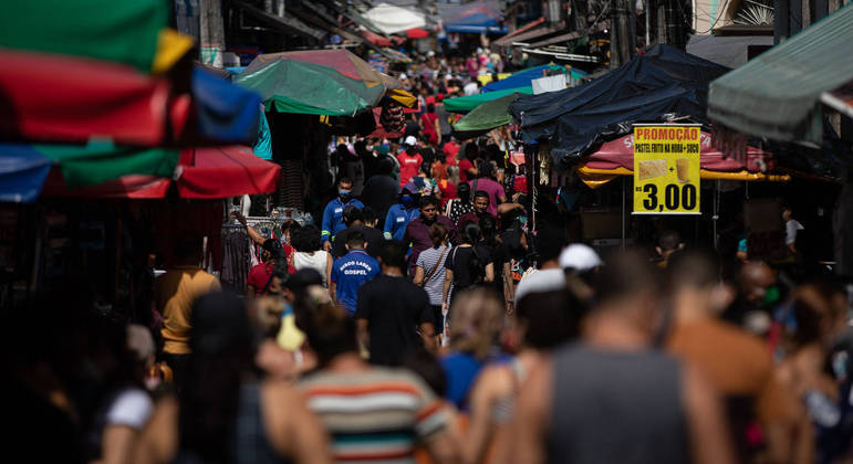 Manaus, um dos principais focos de avanço da variante brasileira