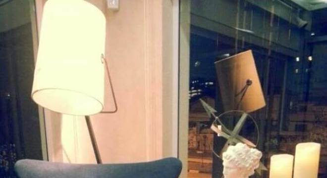 ambiente decorado com tonel decorado 