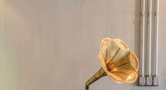 ambiente decorado com tonel personalizado