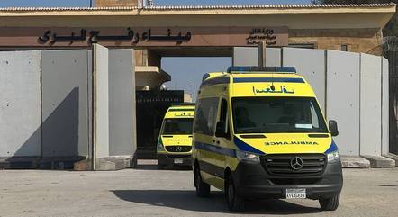 Ambulâncias voltam para o lado egípcio de Rafah