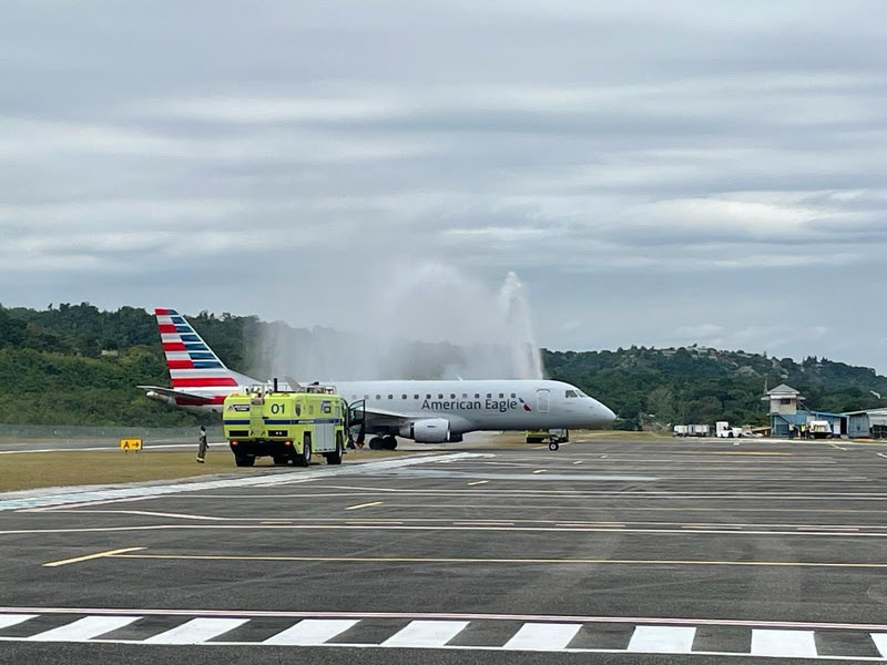 Veja como foi o primeiro voo da American Airlines para Ocho Rios, na  Jamaica - Prisma - R7 Luiz Fara Monteiro