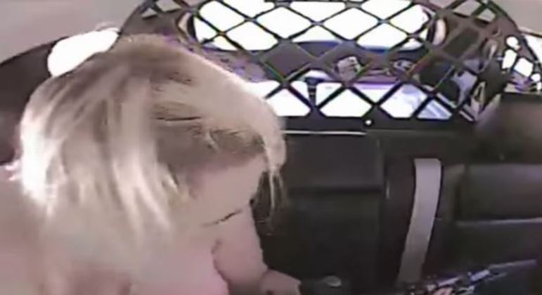 Americana de 36 anos pegou fuzil dentro de viatura e disparou contra policiais e pessoas na rua