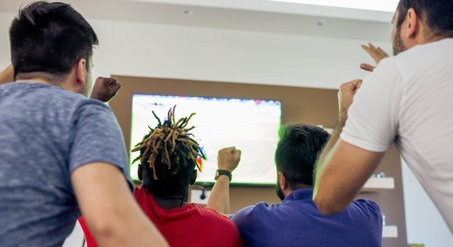 Imagine se o satélite de comunicações deixasse de transmitir neste exato momento? Satélites são muito mais vulneráveis a precipitações de partículas quando passam pela Anomalia Magnética da América do Sul