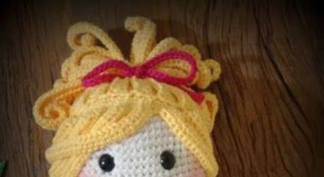 amigurumi - boneca loira de amigurumi 