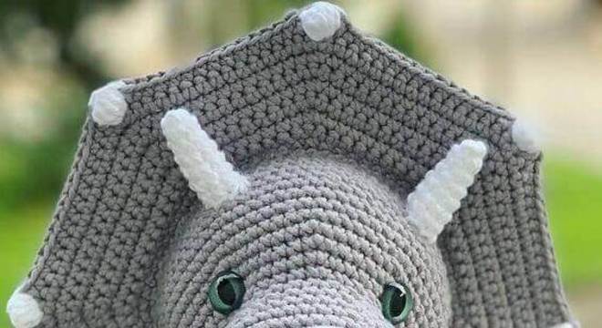 amigurumi - pequeno dinossauro de amigurumi 