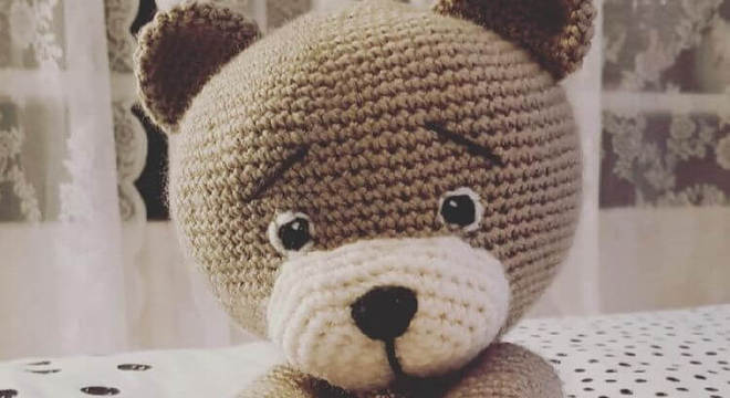 amigurumi - urso marrom de amigurumi 