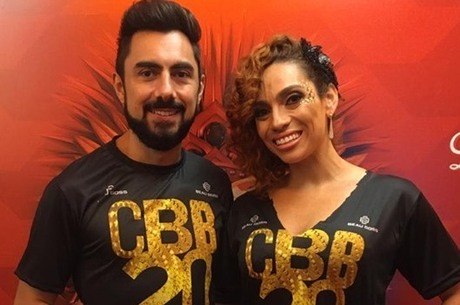 Casal curte carnaval junto até hoje