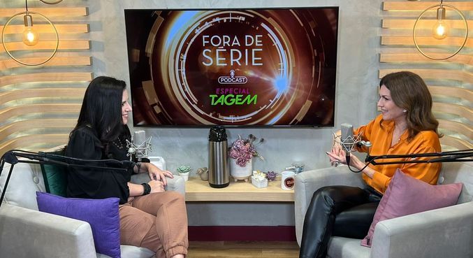 Ana Carolina Cury entrevista Adriana Garambone no podcast Fora de Série