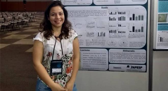 Pesquisa rendeu à bióloga Ana Carolina Medeiros o Prêmio Jovem Neurocientista 2018