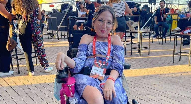 Ana Clara esperou cinco horas para descobrir que não poderia andar na roda-gigante
