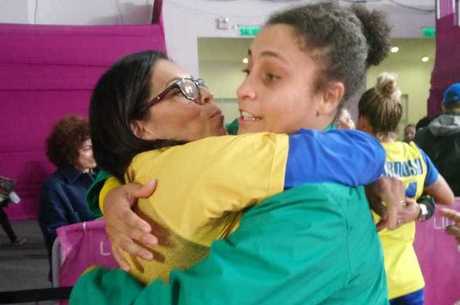 Ana Costa apontava para os pais após cada gol marcado