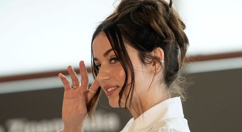 Ana de Armas foi cortada do filme Yesterday e fãs se sentiram lesados