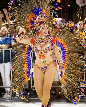 Ana Filipa é portuguesa e será musa da Unidos da Tijuca, do RJ, neste Carnaval. Ela foi passista desta escola por 10 anos e agora foi reconhecida e 