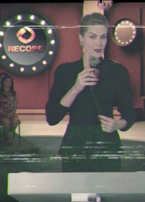 Ana Hickmann na campanha da Record
