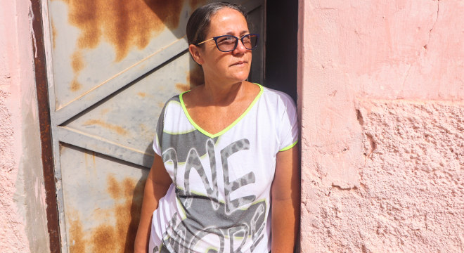 Ana Lúcia Cruz de Freitas mora no sertão nordestino e é auxiliada pelo Projeto Nova Canaã
