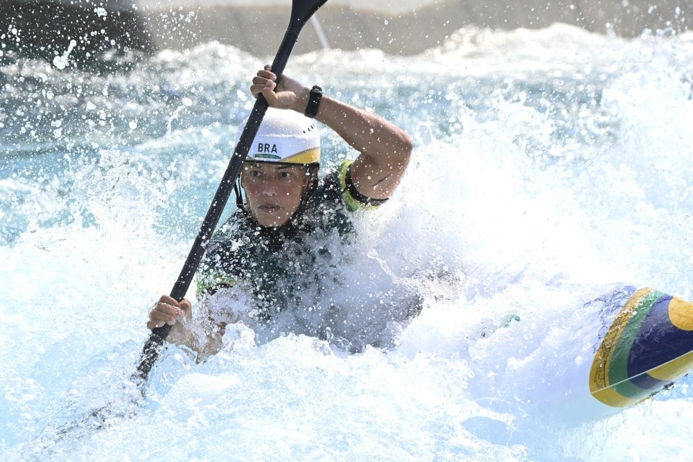 Canoagem Slalom Pepe Goncalves E Ana Satila Se Garantem Na Semi Esportes R7 Olimpiadas