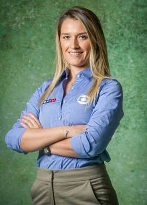 Ana Thaís Matos, comentarista do Grupo Globo