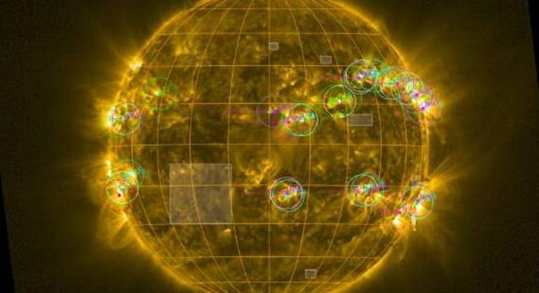 Este mapa solar da agência espacial ESA mostra dez regiões NOAA (locais onde machas são formadas, que podem provocar explosões de plasma) ativas e oito filamentos (camadas finas de material condensado que saem da superfície solar)