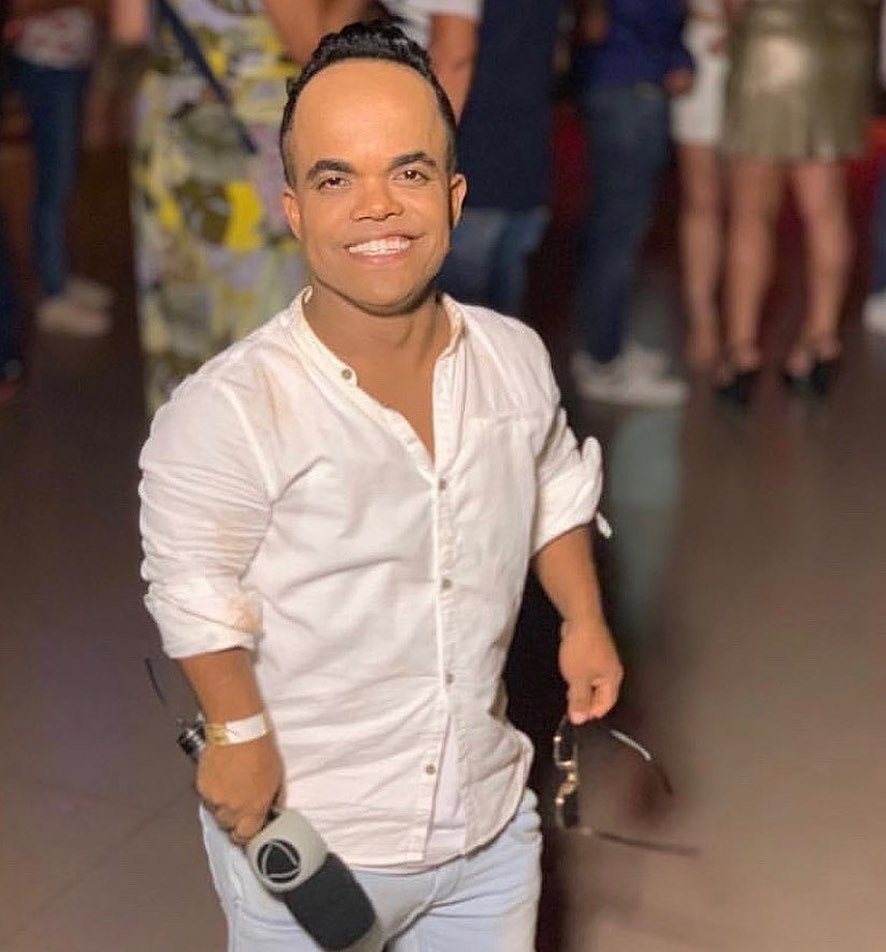 Sunga Terno E Chapeu Panama Veja Looks Estilosos Do Anao Marquinhos Fotos R7 Famosos E Tv