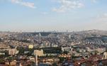 A cidade de Istambul e a região da Capadócia são os destinos mais famosos da Turquia, mas não são os locais de onde Recep Tayyip Erdogan, presidente do país, comanda a nação. Ancara, a capital cosmopolita da Turquia, é a sede do governo nacional desde 1923