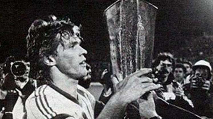Anderlecht (Bélgica): um título conquistado, em 1982/1983.