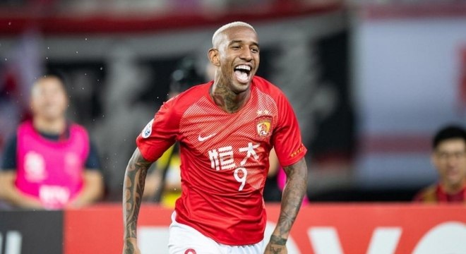 Anderson Talisca (Guangzhou Evergrande) - Atacante, 26 anos -  Contrato com o clube atual vlido at junho de 2022.