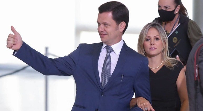 Anderson Torres e esposa Flavia em solenidade pelo Dia do Voluntariado no Palácio do Planalto