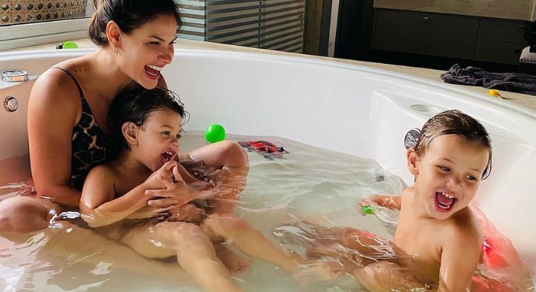 Andessa Suita, Gusttavo Lima, filhos