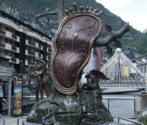 ANDORRA (Europa) - População:  80 mil - Capital: Andorra-a-velha