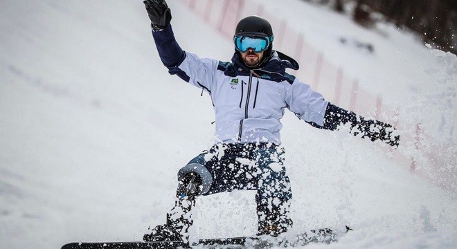 André Cintra conseguiu dois 10º lugares, no snowboardcross e no banked slalom