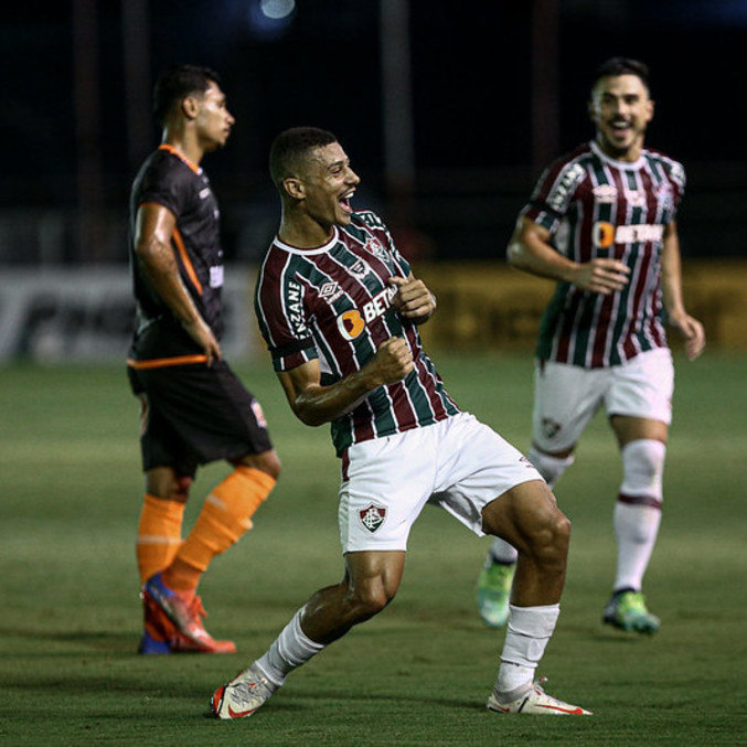 André, do Fluminense, comemorando gol da vitória por 1 a 0 sobre o Nova Iguaçu