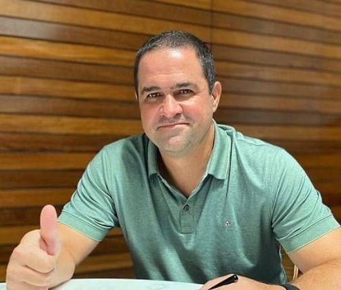 André Jardine (42 anos) - Clube atual: San Luis (México)