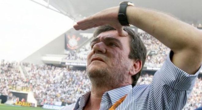 Andrés Sanchez, à procura de uma solução