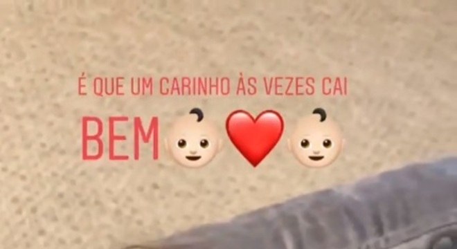 andressa suita filhos carinho