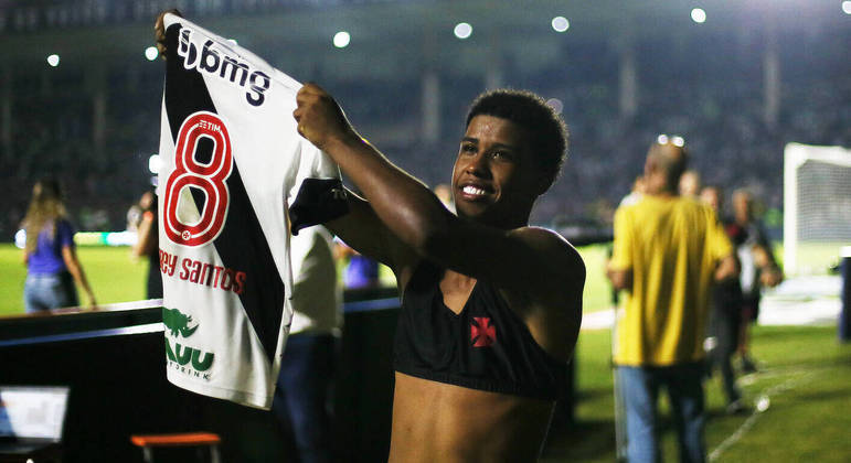 Andrey Santos durante sua primeira passagem pelo Vasco