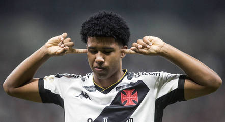 Andrey Santos deve sair jogando contra o Inter