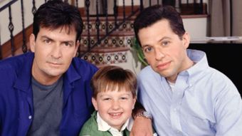 The Two and a Half Men actor appears unrecognizable when seen on the street