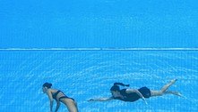 Nadadora diz não ter sentido desgaste físico antes de desmaio: 'Escureceu de repente'
