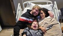 Anitta é hospitalizada em São Paulo e ganha apoio de namorado e Gkay