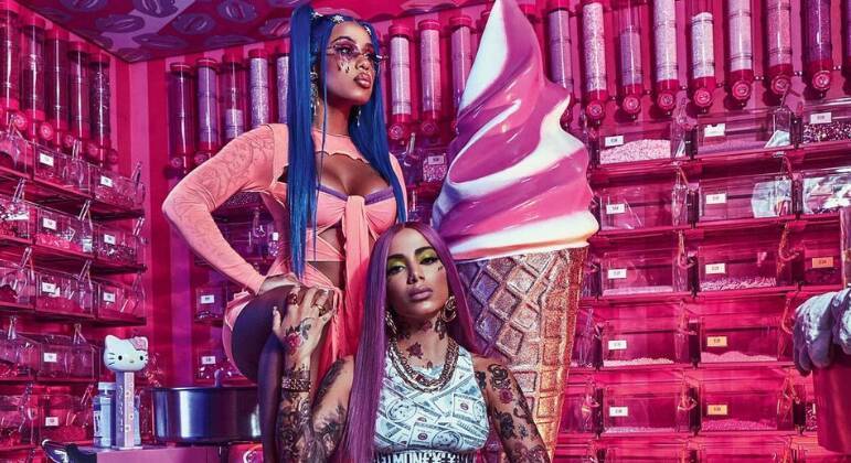Anitta e MC Rebecca
